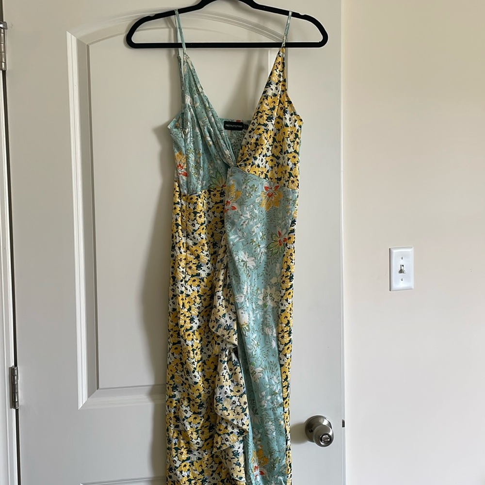 PrettyLittleThing dress